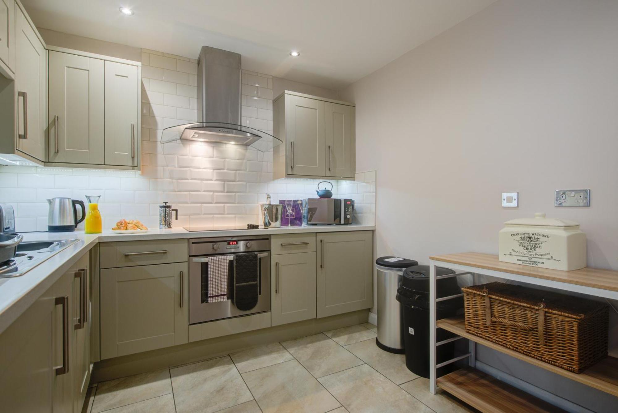 Stylish Townhouse, Work Desk, Fast Wi-Fi, Sleeps 6 Stamford Exterior photo