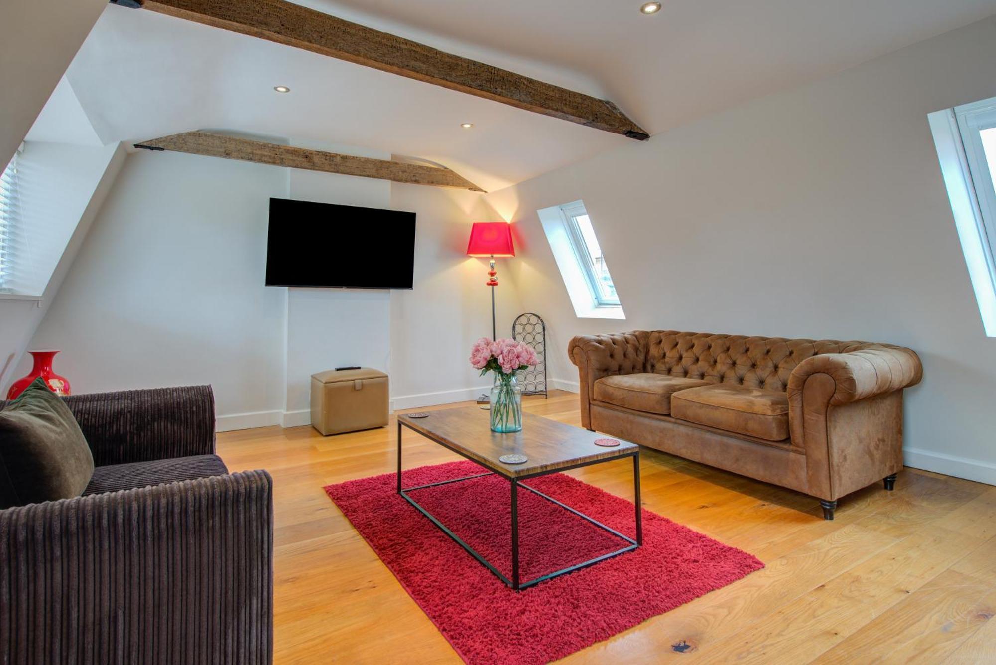 Stylish Townhouse, Work Desk, Fast Wi-Fi, Sleeps 6 Stamford Exterior photo