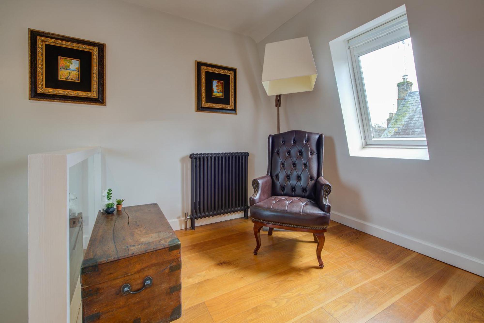 Stylish Townhouse, Work Desk, Fast Wi-Fi, Sleeps 6 Stamford Exterior photo